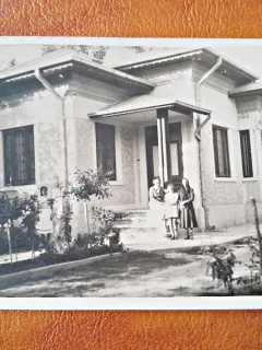Fotografie tip Carte Postala, casa perioada interbelica, 1927, necirculata
