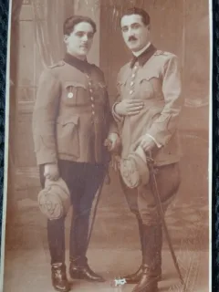 Fotografie tip Carte Postala, Doi locotenenti in armata romana, 1924