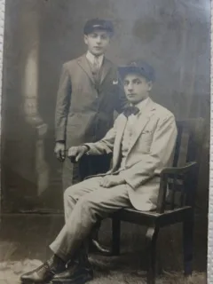 Fotografie tip Carte postala, Doi tineri, 1927