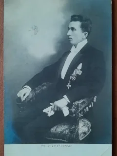 Fotografie tip carte postala, dr. veterinar George Udriski, membru de onoare al Academiei Române din 1946