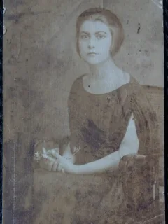 Fotografie tip Carte postala, Femeie 1922