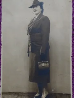 Fotografie tip Carte Postala, Femeie (frumoasa Elly), 193