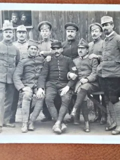 Fotografie tip Carte postala, grup de militari, perioada interbelica