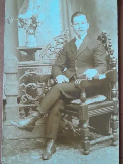 Fotografie tip carte postala, necirculata, barbat Stefan Vintila, perioada interbelica