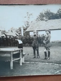 Fotografie tip carte postala, necirculata, colonel Atasnasiu si Lt.colone Serban la unitate, 1929