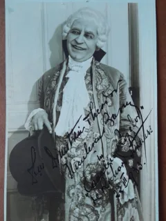 Fotografie tip carte postala, necirculata, George Niculescu-Basu 1882-1964, in opera Cavalerul Rozelor, 1933, cu dedicatie