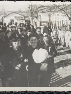 Fotografie tip Carte Postala, Nuntasi in mediul rural, anii 40