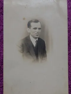 Fotografie tip Carte Postala, Petre M. Mihailescu, pilot de aviatie in cel de-al doilea razboi mondial