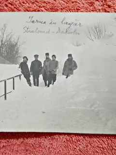 Fotografie tip carte postala, prizonieri, iarna in Lagar Dänholm-Stralsund, primul razboi mondial 1916-1918