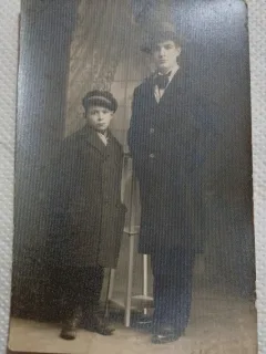 Fotografie tip Carte postala, Profesor cu un elev, 1931