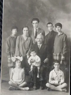 Fotografie tip Carte Postala, Romania, familie, 1927