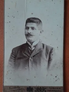 Fotografie tip CDV, barbar cu mustata, inceput de secol XX