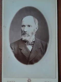 Fotografie tip CDV, barbat cu barba, inceput de secol XX