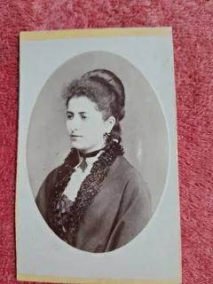 Fotografie tip CDV, Femeie, inceput de secol XX