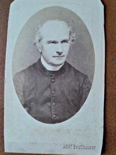 Fotografie tip CDV, portret barbat, inceput de secol XX