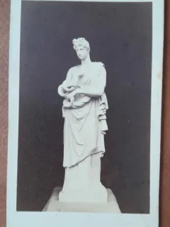 Fotografie tip CDV, sculptura Hygiaea
