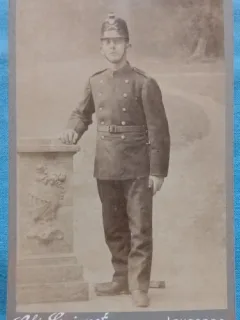 Fotografie tip CDV, Sublocotenet francez de artilerie, inceput de secol XX