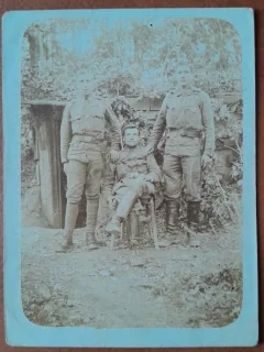 Fotografie, trei militari, perioada interbelica
