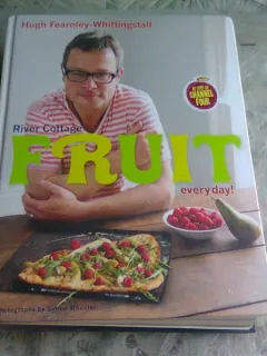 FRUIT EVERY DAY - RIVER COTTAGE  (TEXT IN LIMBA ENGLEZA)