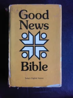 Good News Bible, today's enghish version  (carte in limba engleza)