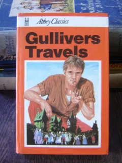 GULLIVERS TRAVELS - JONATHAN SWIFT