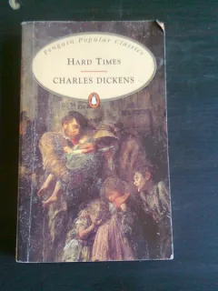 HARD TIMES - CHARLES DICKENS  (CARTE IN LIMBA ENGLEZA)