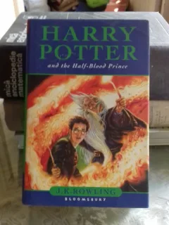 HARRY POTTER AND THE HALF-BLOOD PRINCE - J.K. ROWLING (HARRY POTTER ȘI PRINȚUL SEMIPUR)