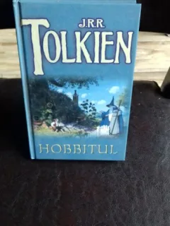 HOBBITUL - J.R.R. TOLKIEN