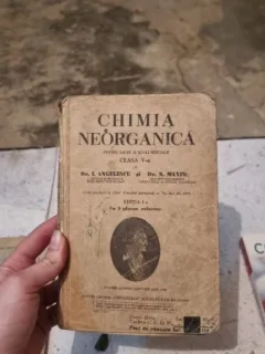 I. Angelescu, N. Maxim - Chimia Neorganica pentru licee si scoli speciale Clasa V-a