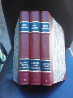 ISTORIA RAZBOIULUI PENTRU INTREGIREA ROMANIEI 1916-1919 de CONSTANTIN KIRITESCU ,VOLUMELE I-III ,EDITIA A-II-A ,REFACUTA IN INTREGIME SI MULT ADAUGITA - CONSTANTIN KIRITESCU