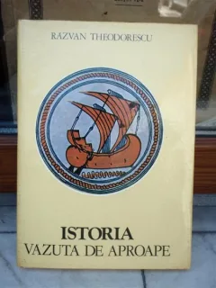 ISTORIA VAZUTA DE APROAPE , RAZVAN THEODORESCU