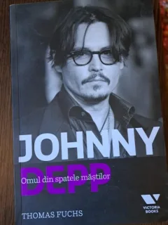 Johnny Depp. Omul din spatele mastilor - Thomas Fuchs