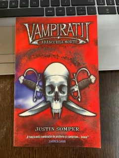Justin Somper Vampiratii Adancurile mortii