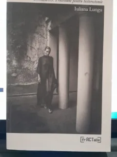 KOMMOS, procesiune pentru histerectomie - Iuliana Lungu  cu dedicatie