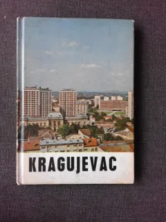 KRAGUJEVAC, MONOGRAPHIE ILUSTREE 1968  (TEXT IN LIMBA FRANCEZA)