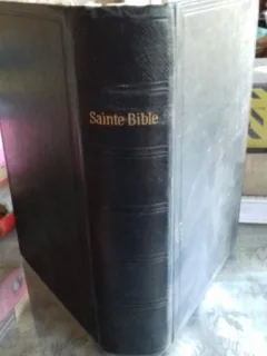 LA SAINTE BIBLE   (BIBLIA)