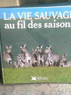 LA VIE SAUVAGE AU FIL DES SAISONS  (CARTE IN LIMBA FRANCEZA)