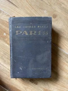 Les guides bleus. Paris. (1937)