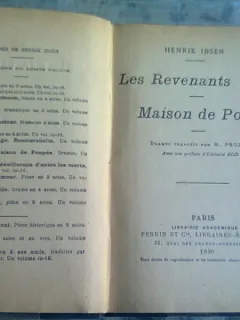 LES REVENANTS. MAISON DE POUPEE - HENRIK IBSEN  (CARTE IN LIMBA FRANCEZA)