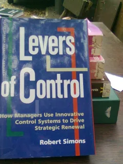 Levers of control - Robert Simons  (Pârghiile de control)
