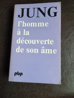 L'homme a la decouverte de son ame - J.G. Jung  (carte in limba franceza)