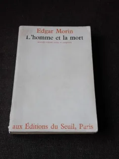 L'HOMME ET LA MORT - EDGAR MORIN   (CARTE IN LIMBA FRANCEZA)