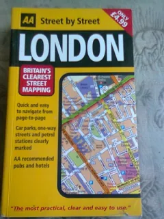 LONDON. BRITAIN'S CLEAREST STREET MAPPING  (TEXT IN LIMBA ENGLEZA)