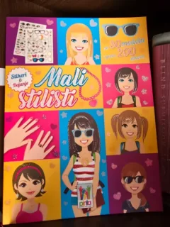 Mali Stilisti (Micii stilisti)