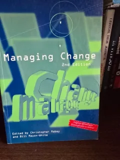 Managing Change - Christopher Mabey, William M. Mayon-White