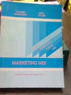 Marketing mix - Toader Gherasim