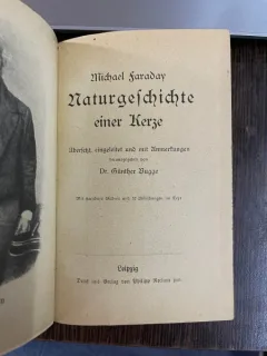 Michael Faraday Naturgeschichte einer kerze (în gotică)