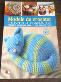 MODELE DE CROSETAT PENTRU CASA TA PROIECTE SIMPATICE CARE-TI VOR COLORA VIATA de BRETT BARA 2015,Vol.1 si 2