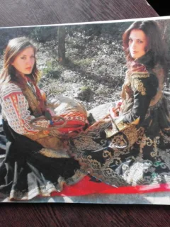 MOTIVE POPULARE ALBANEZ, ALBUM COSTUME POPLARE SI CUSATURI