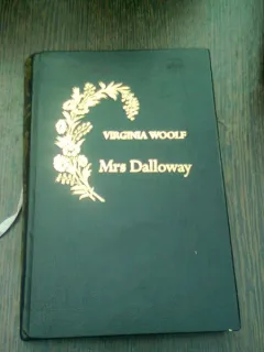 MRS. DALLOWAY - VIRGINIA WOOLF